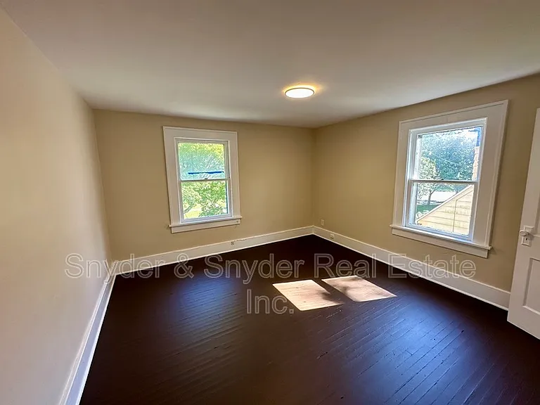 700 Noble Ave — Photo 15