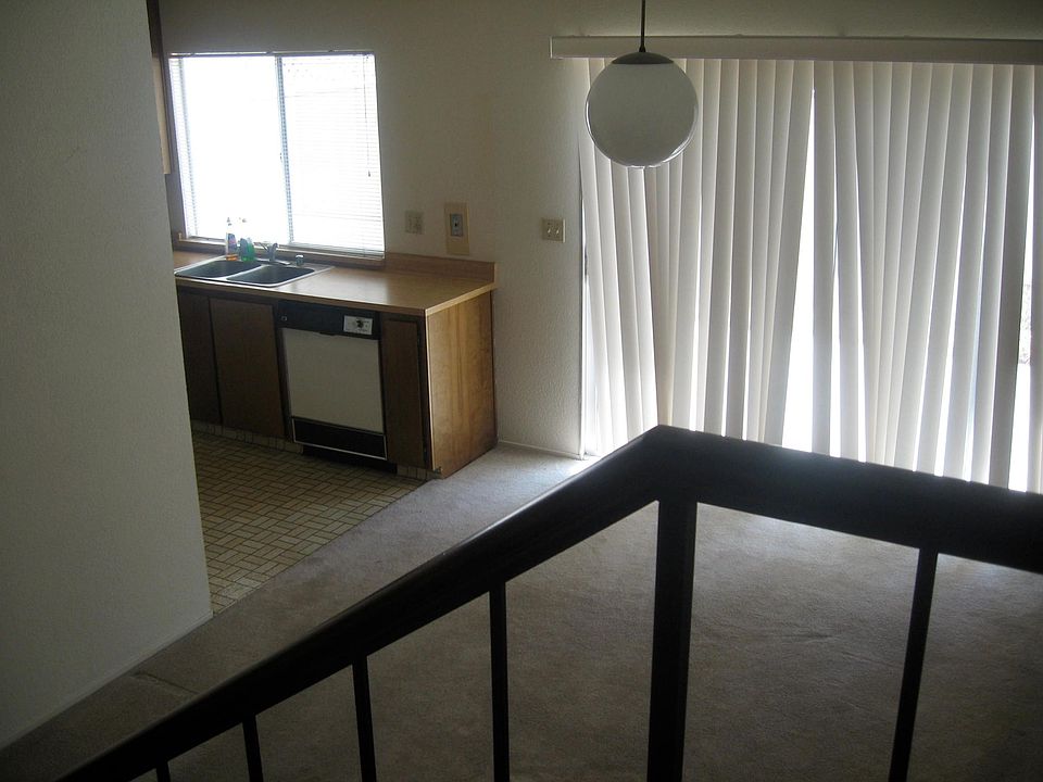 1st image of 1505 42nd Ave APT 34