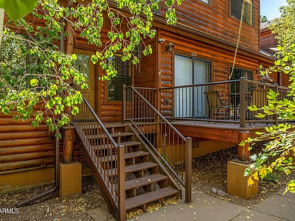 FRONT OF TOWNHOUSE