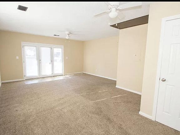 3rd image of 205 N Chateau Dr
