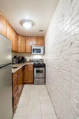 Rented by Compass | media 10