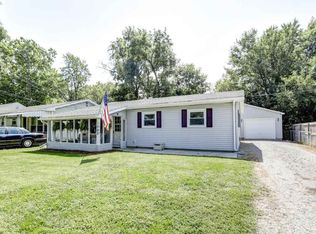 1062 Centre St, Springfield, IL 62704