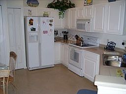 4th image of 23566 Sandycreek Ter APT 1402