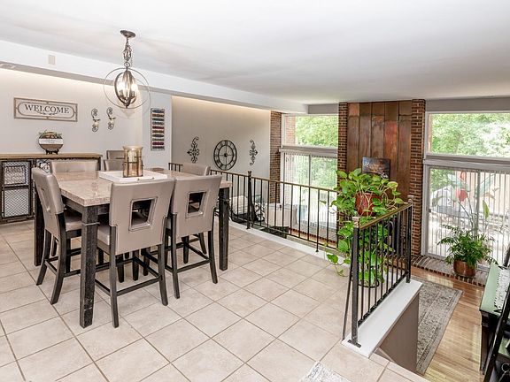 4th image of 52 Stillmeadow Dr