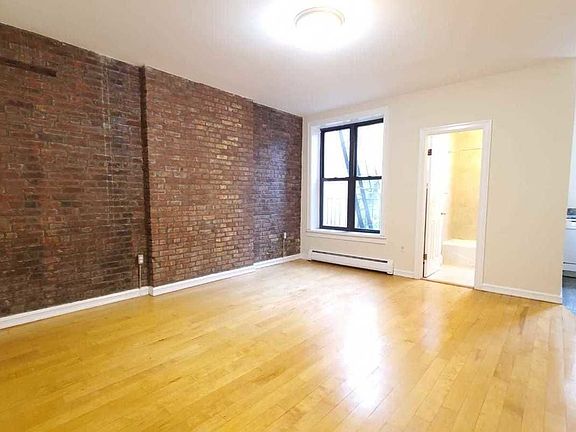 3rd image of 4 E 132nd St #2R