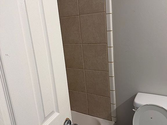 2nd image of 270 Tampa Dr