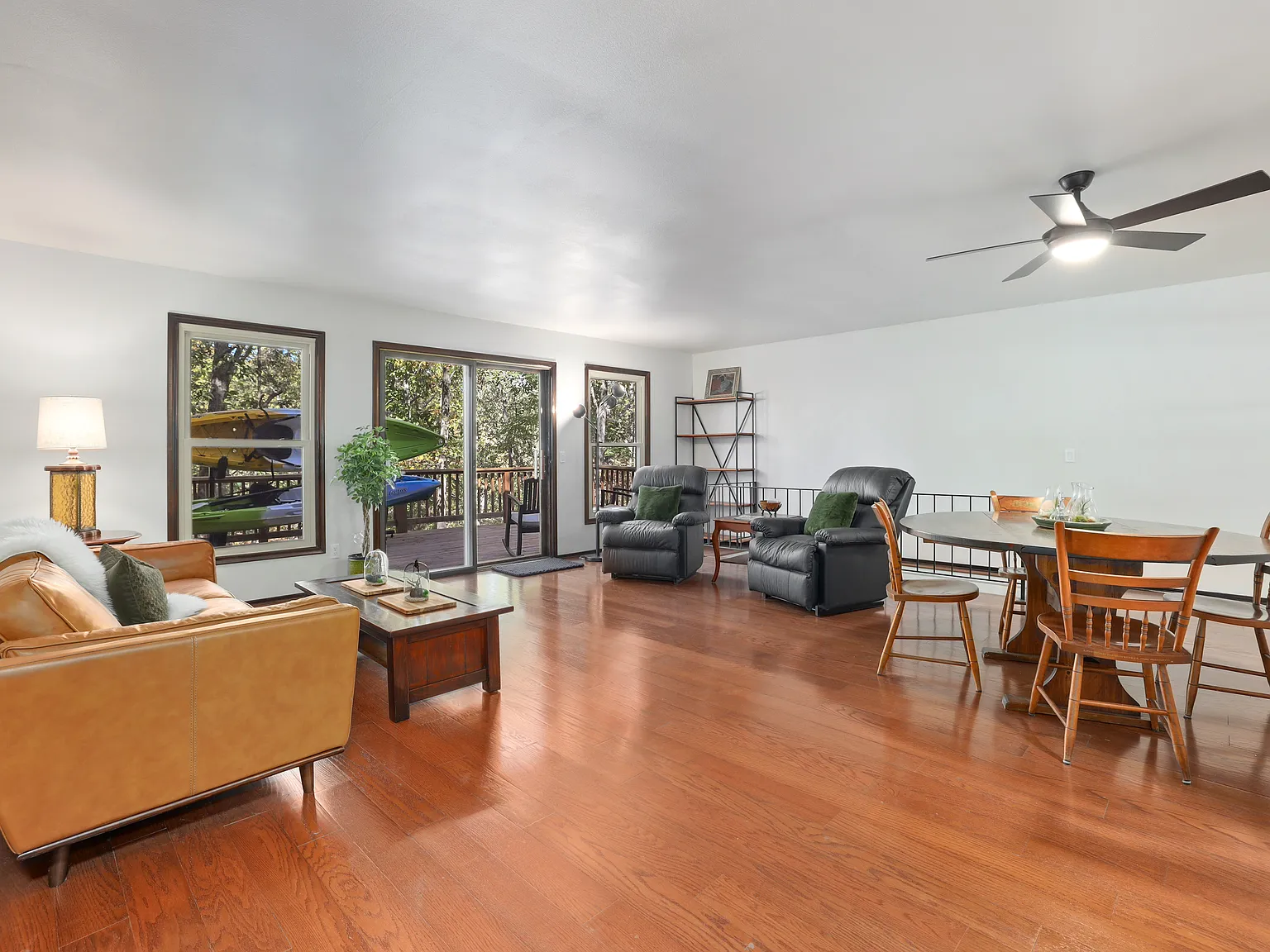 3 bed, 1500 sqft, $4,200 — Photo 1