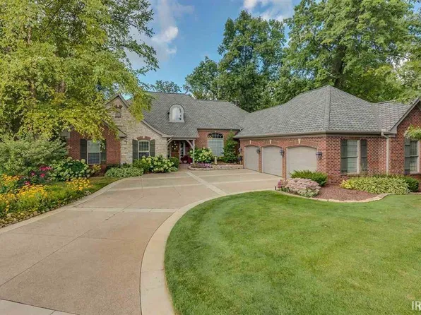 51881 Watersedge Ct, South Bend, IN 46628