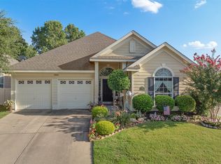 10004 Cedar Lake Dr, Aubrey, TX 76227