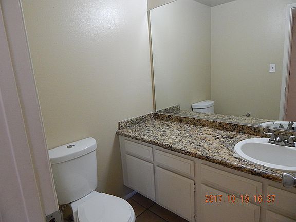 5th image of 564 Oakbrook Ln