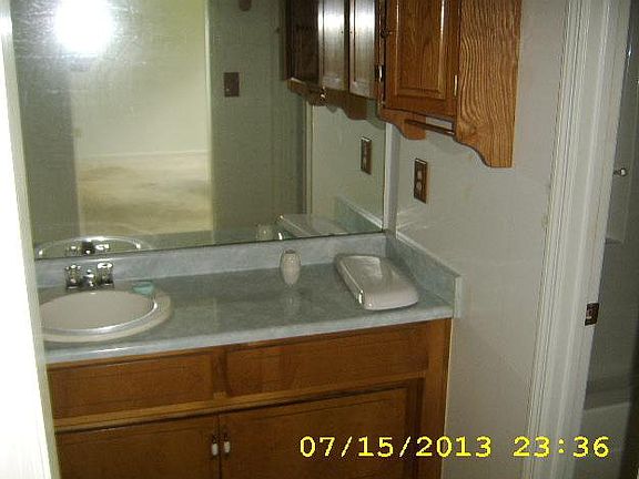 3rd image of 2043 Lasalle Dr