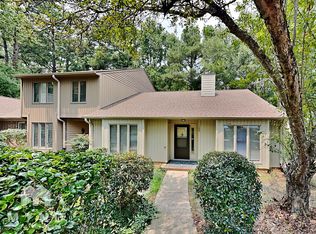 100 Beaver Dam Ct, Chapel Hill, NC 27514