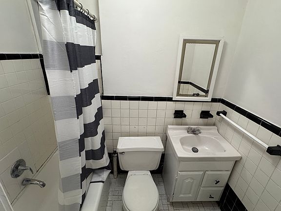 5th image of 31 Hodges Pl #1