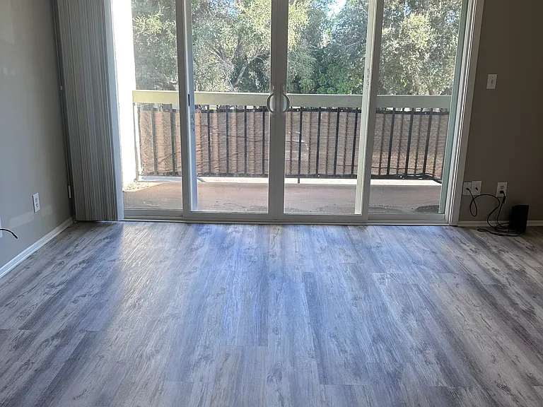5512 Armitos Ave #34 — Photo 7
