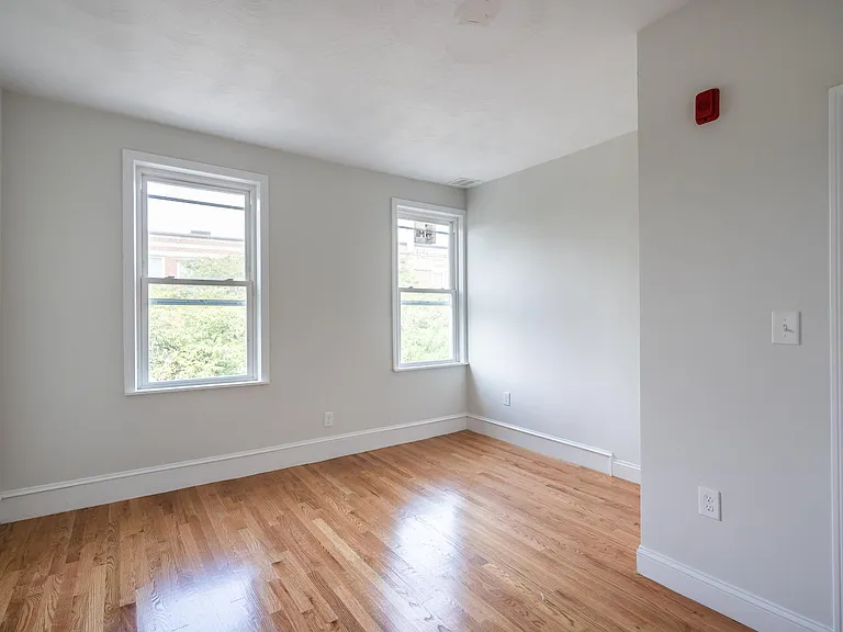 125 Cottage St #1 — Photo 8