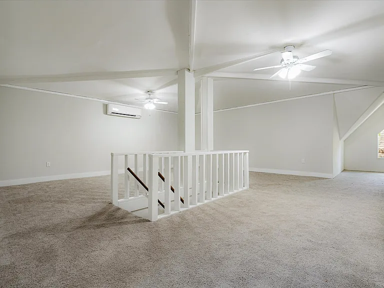 920 N Barksdale St — Photo 26