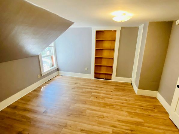 260 Lake St #6, Bristol, NH 03222