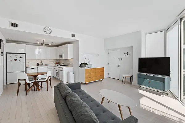 Sold by Home by Choice LLC | media 2