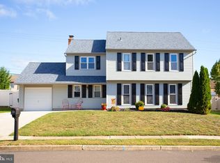 607 Iva Ln, Fairless Hills, PA 19030