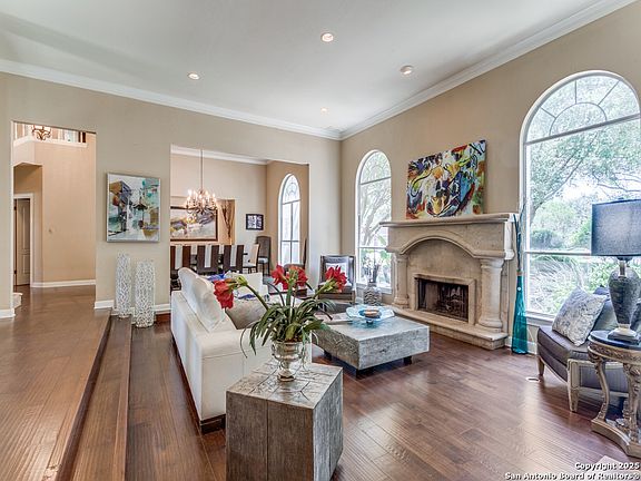 5th image of 107 POST OAK WAY