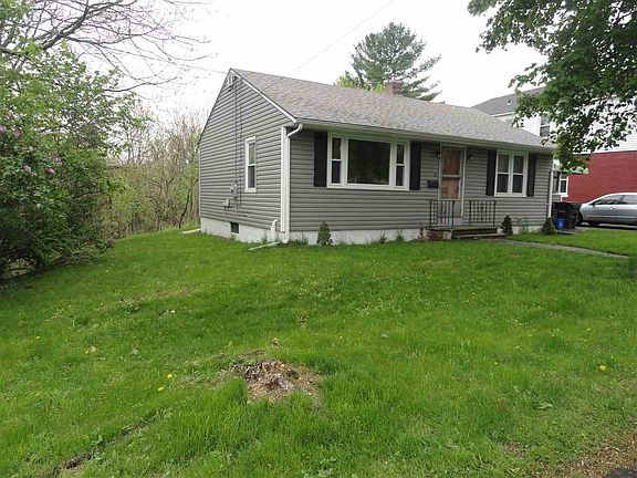 4th image of 27 Dudley Ave