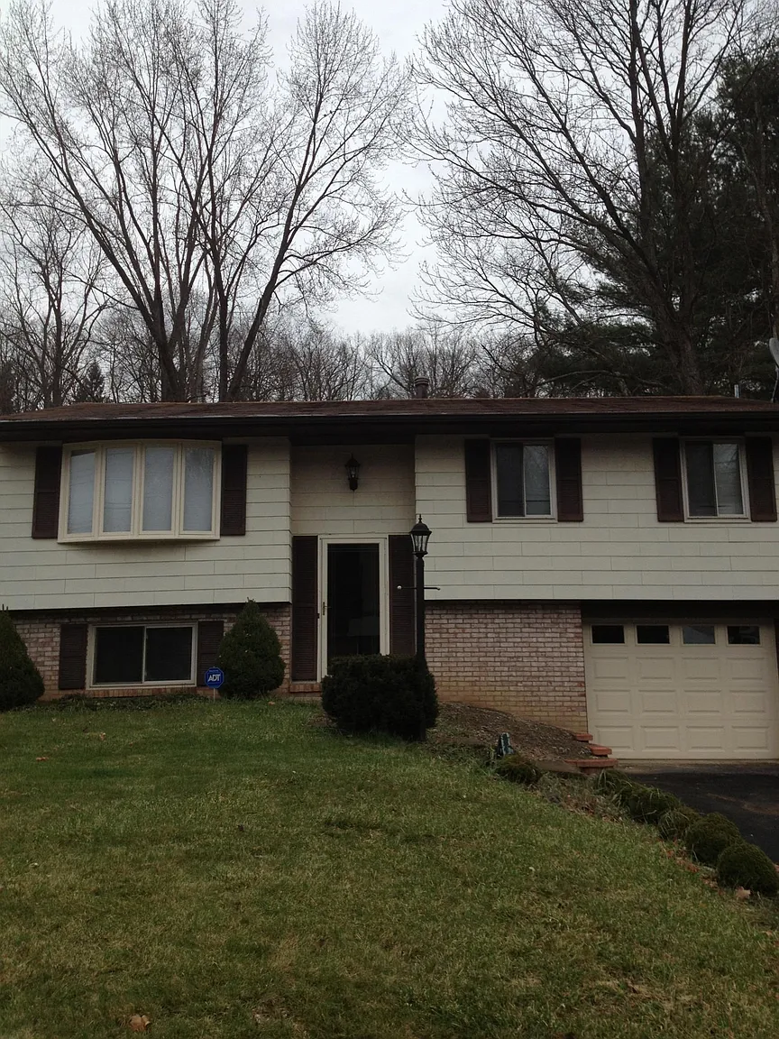745 Pine Valley Dr photo 1