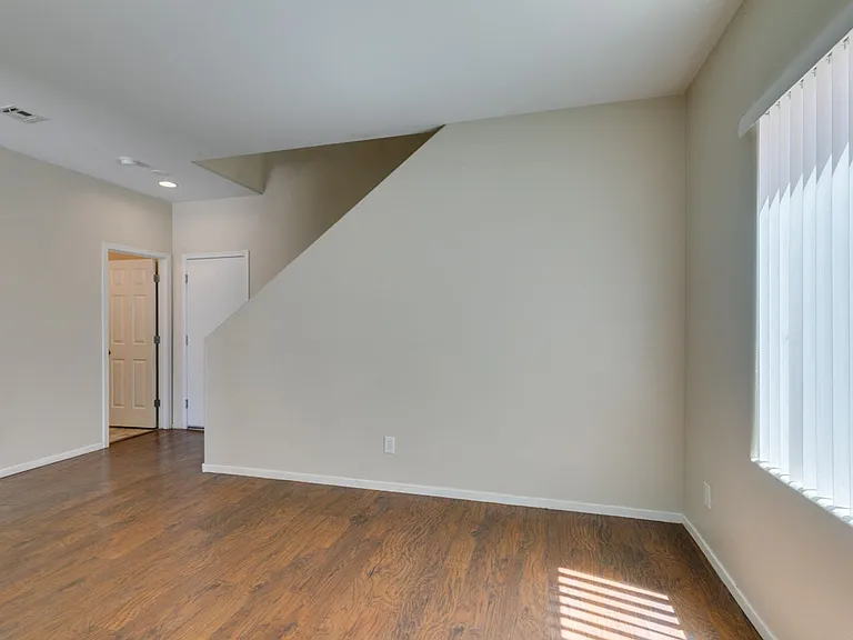 2925 Dowitcher Ave — Photo 45