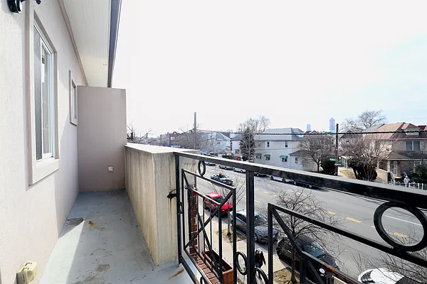 Sold by Corcoran | media 37