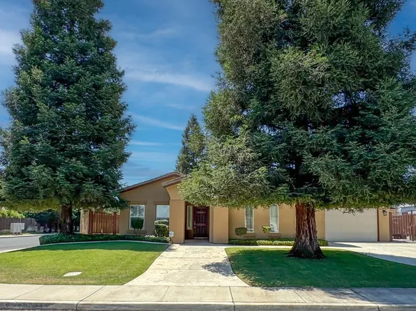 10001 Copa Cabana Ct, Bakersfield, CA 93312