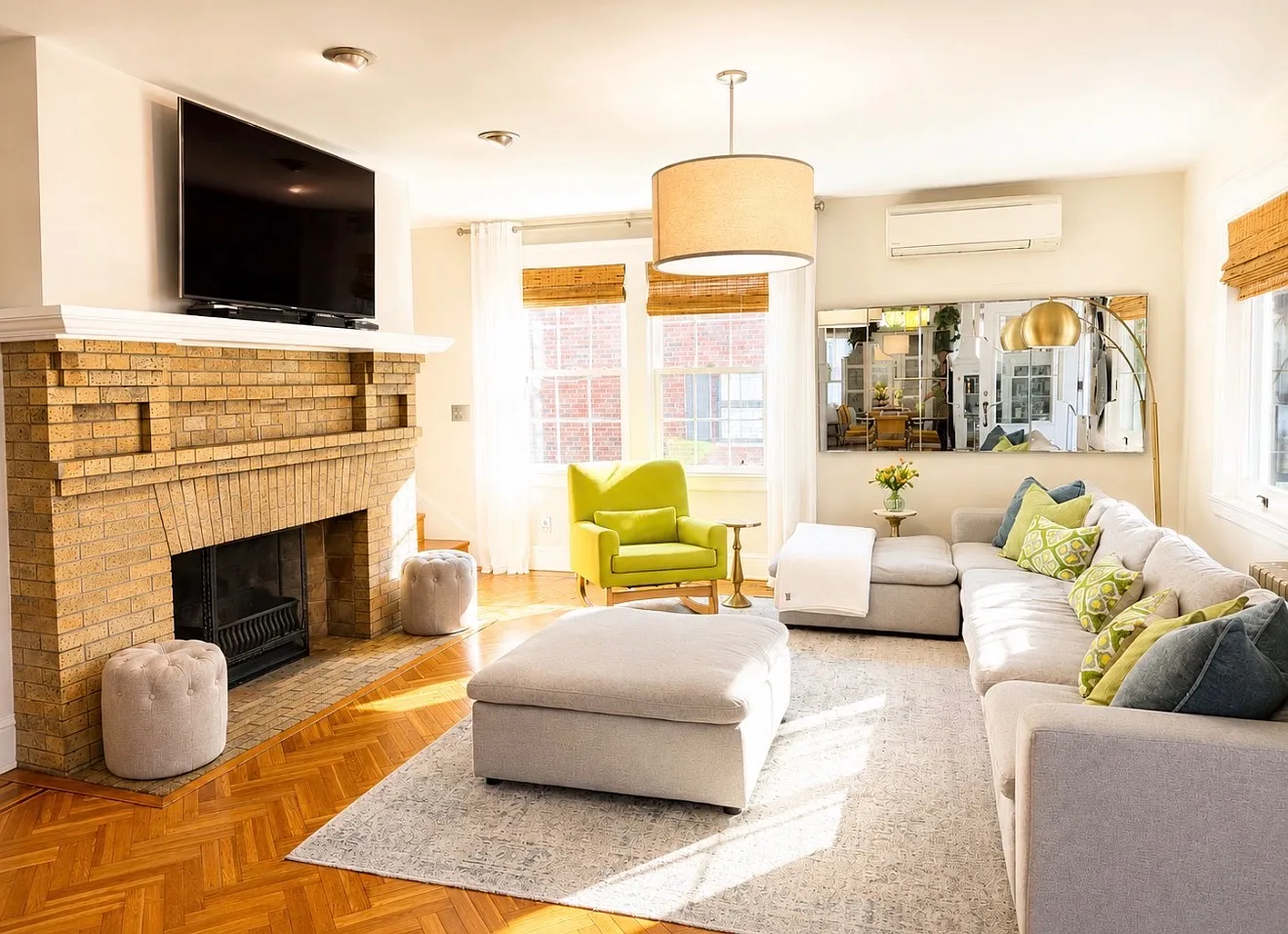 3 bed, 1.5 bath, $1,600 — Photo 3
