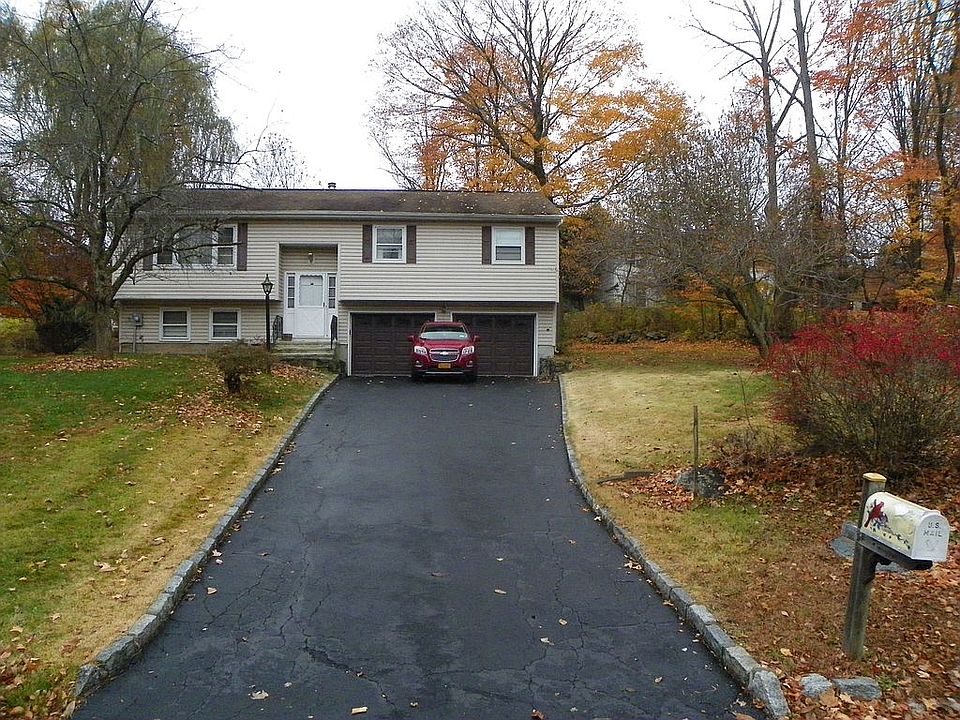 2nd image of 3689 Campbell Ct