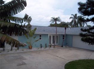 306 Hillpoint Dr, Palm Harbor, FL 34683