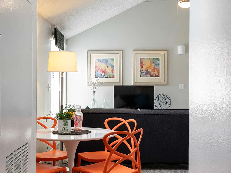 Boulevard at 4201 Apartments — Photo 32