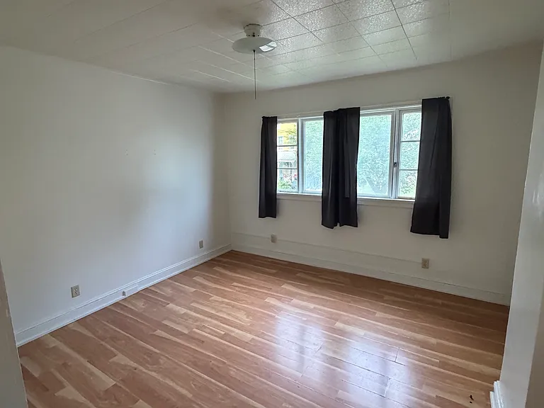29 Cedar St #1 — Photo 3