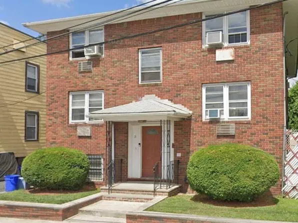 9-11 Stecher St, Newark, NJ 07112