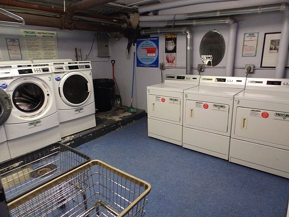 2nd image of 180 E 18th St APT 4A