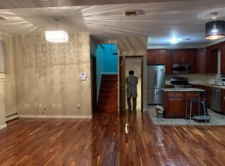 16027 76th Rd, Fresh Meadows, NY 11366