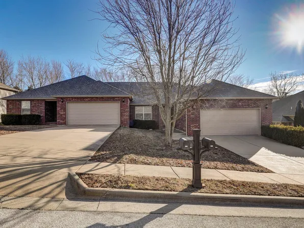 1102 -1104 N Missouri Drive, Ozark, MO 65721