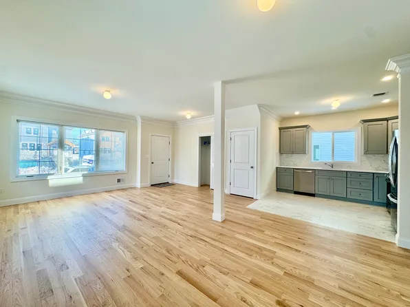 735 Maguire Ave #1F, Staten Island, NY 10309