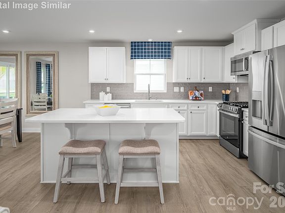 3rd image of 3283 Eller Drive Ext