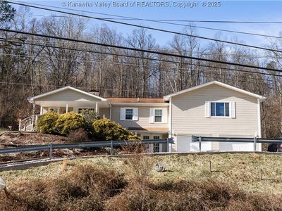689 Glenwood Rd, Milton, WV, 25541