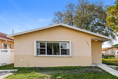 2218 Farragut St Photo 1