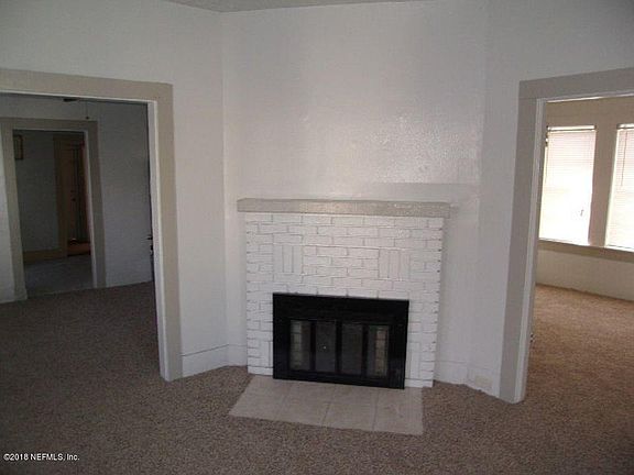 3rd image of 2552 Lewis St
