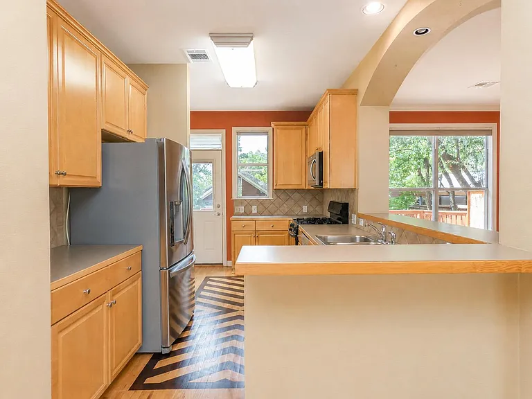 1708 S 5th St — Photo 10