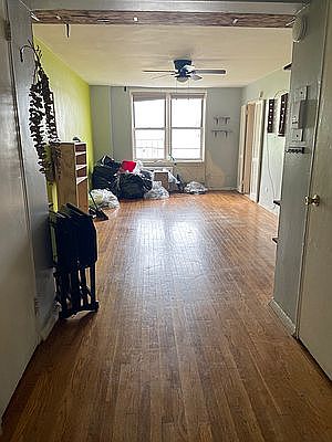 2nd image of 251 E 29th St APT 5L