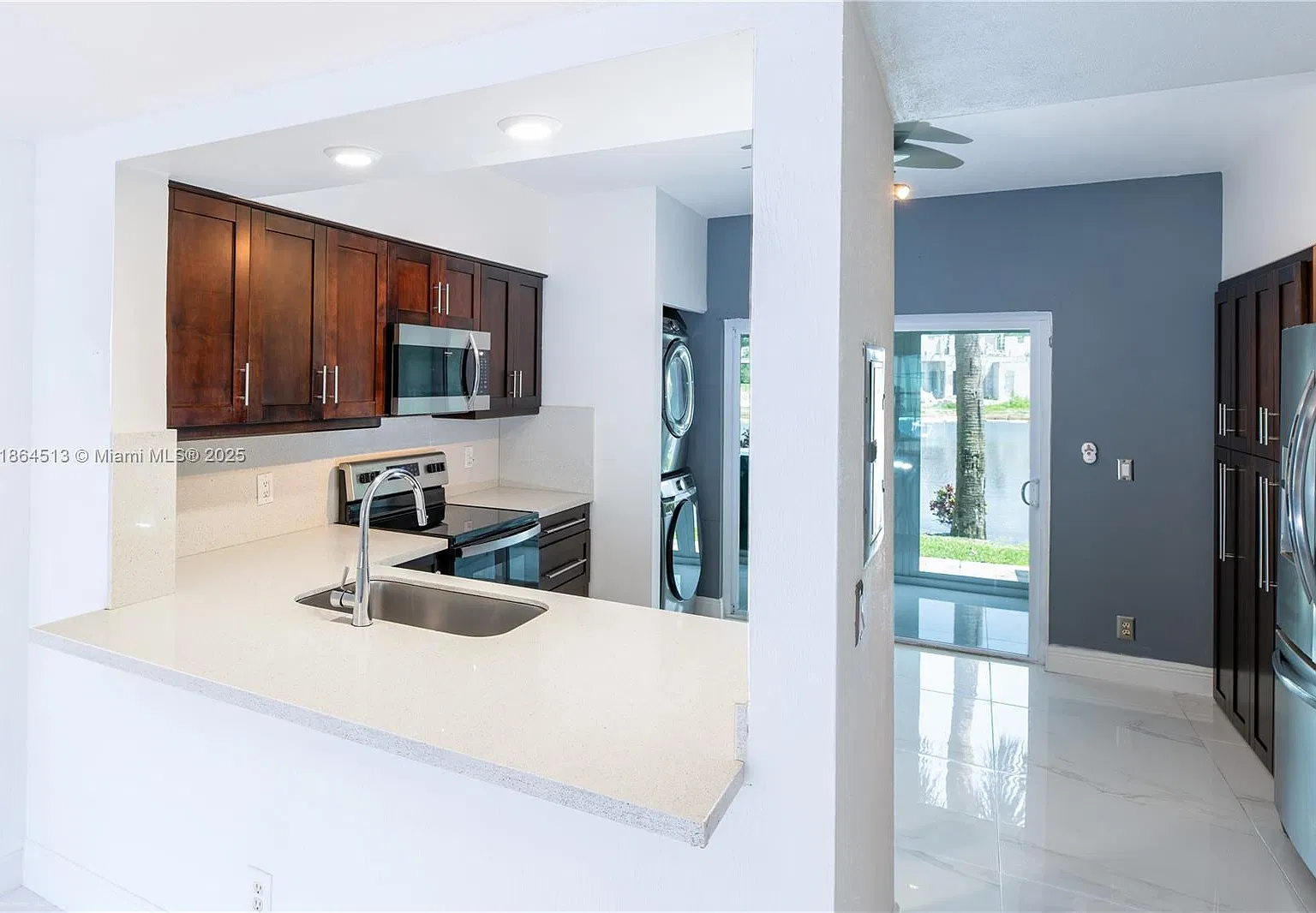 2 bed, 1140 sqft, $2,850 — Photo 2