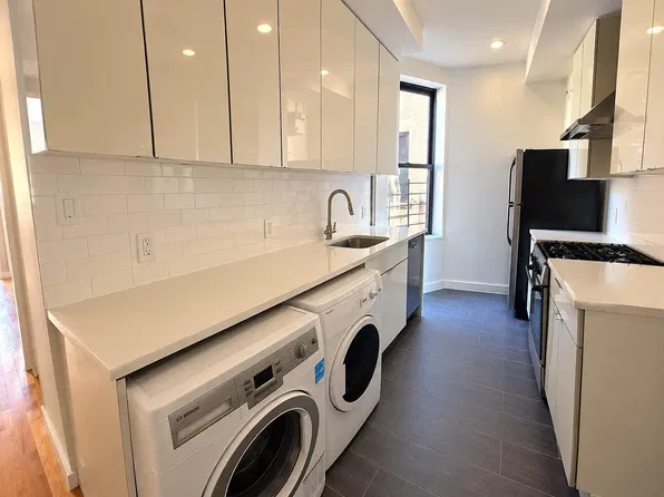 570 W 182nd St, New York, NY