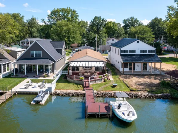 3186 Maple Ave NE, Millersport, OH 43046