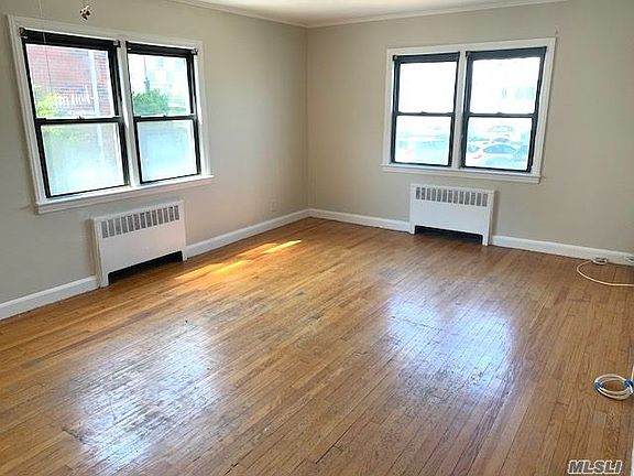 3rd image of 600 E Broadway APT 1A