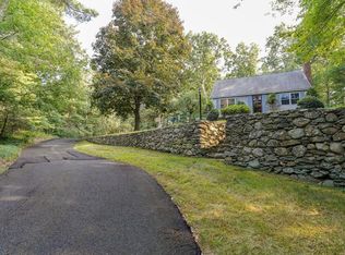 736 Plymouth St, Halifax, MA 02338